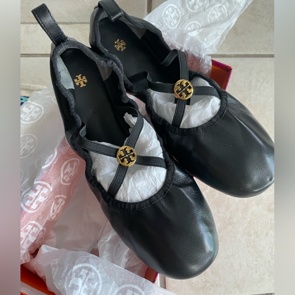 Tory Burch soft scrunch leather ballet flats